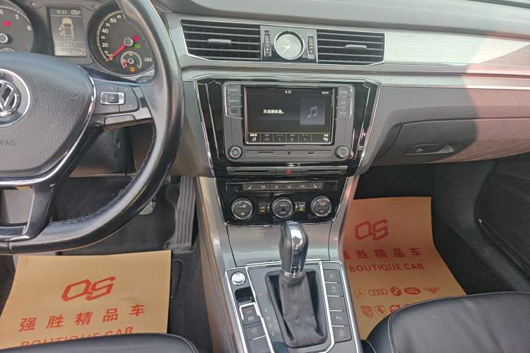 Used Volkswagen Passat 2017 330TSI DSG Luxury Edition
