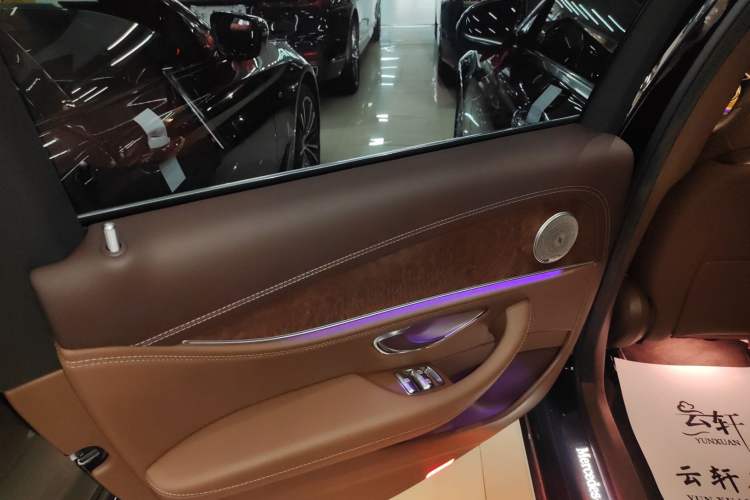 Used Mercedes-Benz E-Class 2023 Updated E 300 L Fashion Edition
