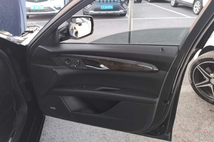 Used Cadillac CT6 2017 28T Luxury Model
