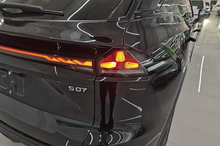 Used  S07 2025 215Max Deep Blue Intelligent Driving AD PRO Range-Extended Version
