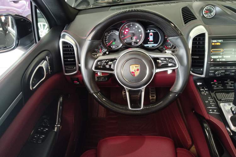 Used Porsche Cayenne 2015 3.6L automatic transmission U.S. specification
