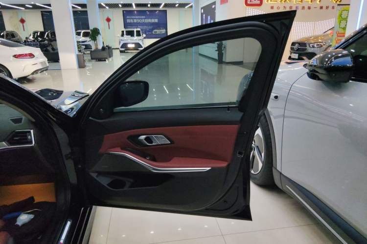 Used BMW 3 Series 2022 325Li M Sport Night Edition Package
