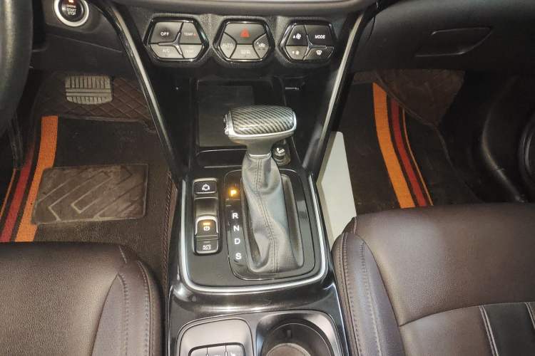 Used GAC Trumpchi GS4 2018 235T Automatic Two-Wheel Drive Luxury Smart Connectivity Millionth Anniversary Edition
