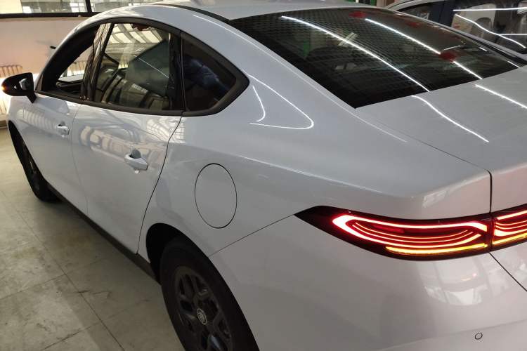 Used BYD Qin PLUS 2025 DM-i Smart Drive 55KM Leading Model
