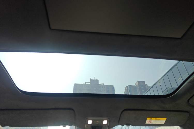 Used ONVO Luxeed L90 2025 Model—Max Six-Seater Version