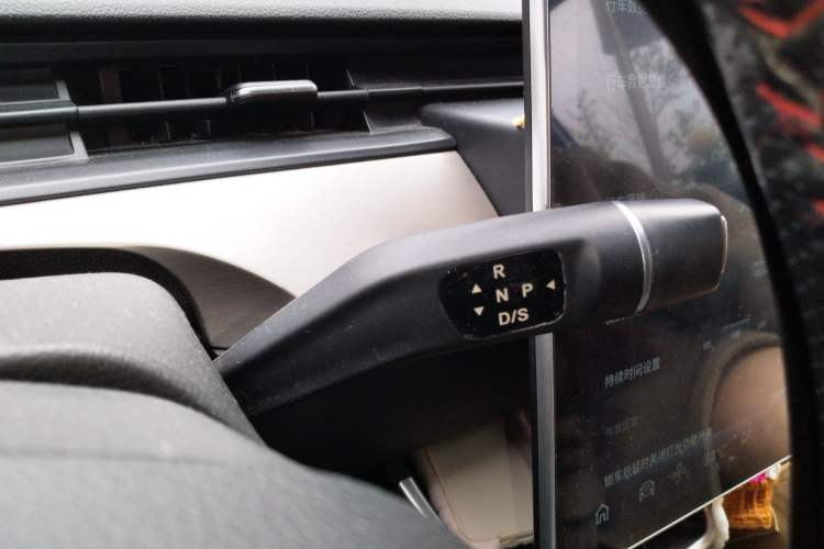 Used NETA V 2022 Chao 300 Lite Lithium Iron Phosphate