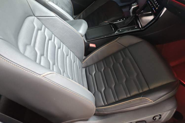 Used Volkswagen Passat 2021 280TSI Elite Edition
