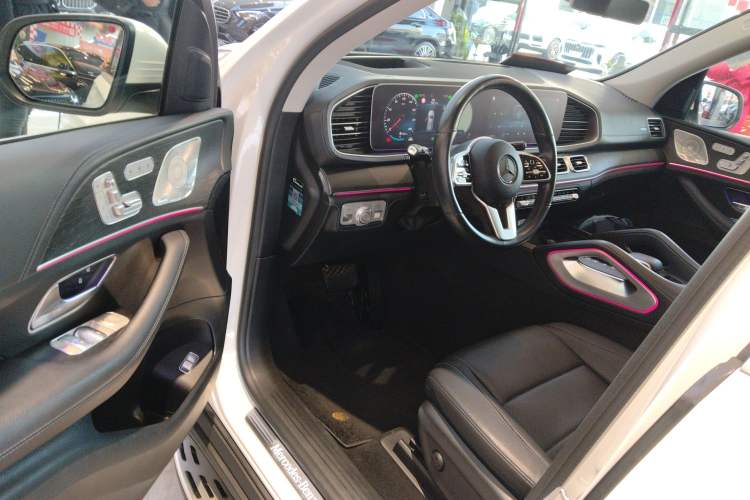 Used Mercedes-Benz GLE-Class 2020 GLE 450 4MATIC Stylish Model
