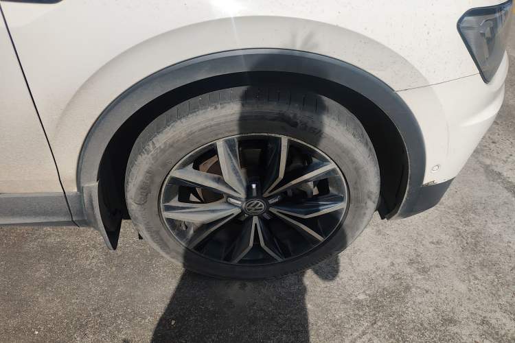 Used Volkswagen Tiguan L 2020 330TSI Automatic Two-Wheel Drive Smart Luxury Edition China VI Standard