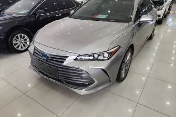 Used Toyota Avalon 2019 Dual-Engine 2.5L XLE Prestige Version China VI Standard