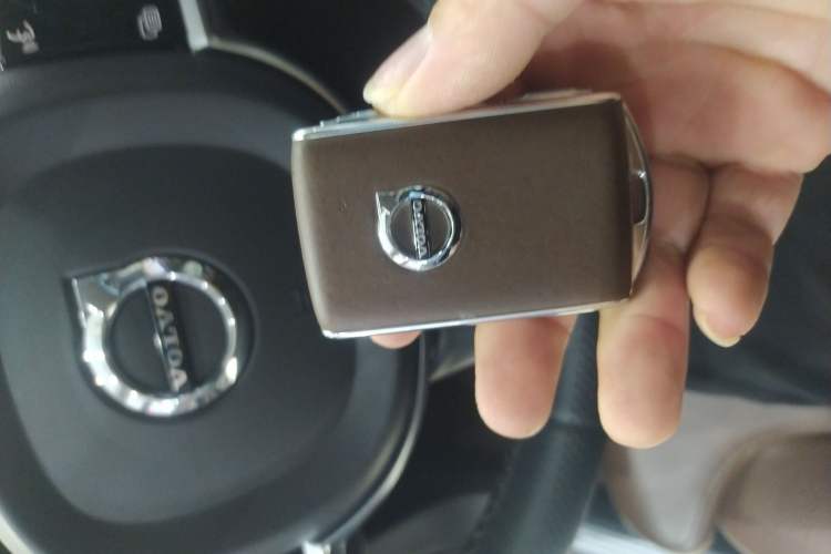 Used Volvo S90 2020 Facelift T5 Smart & Luxurious Edition