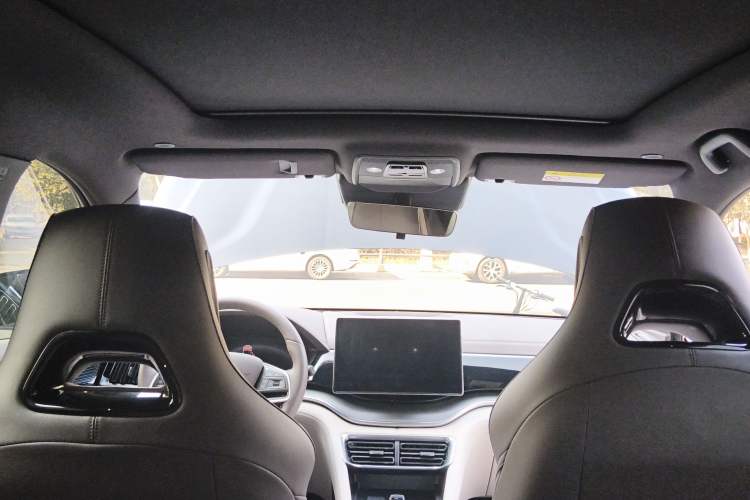 Used BYD Song PLUS New Energy 2025 DM-i 112KM Prestige Model
