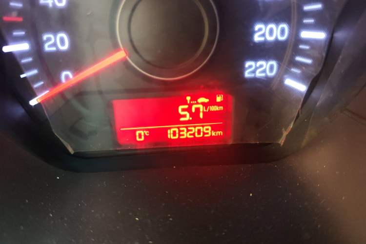 Used Kia K2 2015 Sedan 1.4L MT GLS
