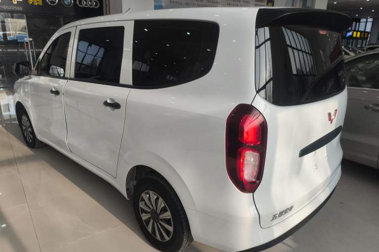 Used Wuling Hongguang New Energy 2024 All-Electric Model 300KM Standard Version
