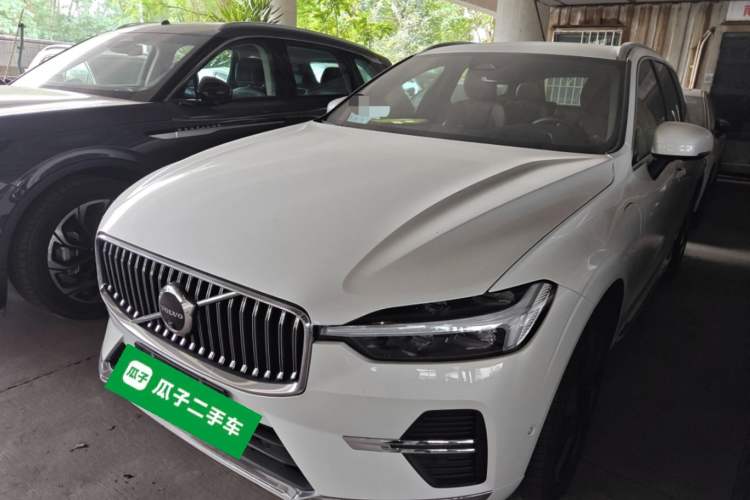 Used Volvo XC60 New Energy 2025 Plug-in Hybrid Long-Range All-Wheel Drive Smart Luxury Edition
