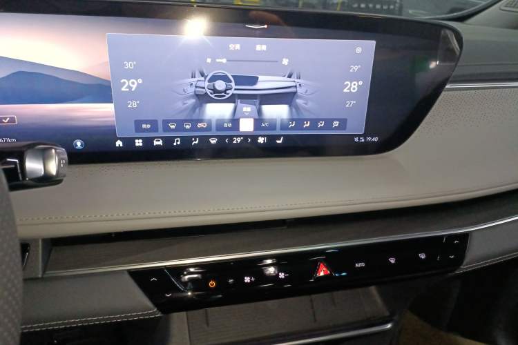 Used Buick GL8 2025 Lu Zun Deluxe Edition
