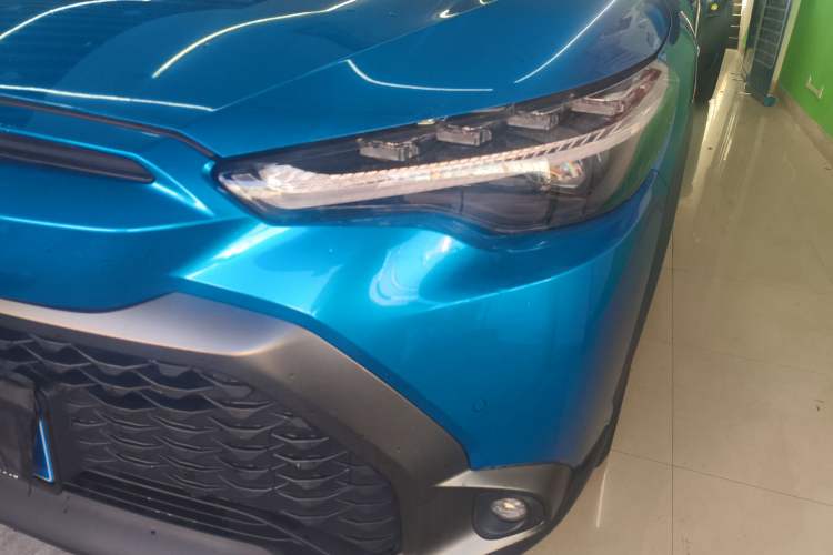 Used Toyota FRONTLANDER 2023 2.0L Smart Electric Hybrid Dual-Engine Deluxe Version
