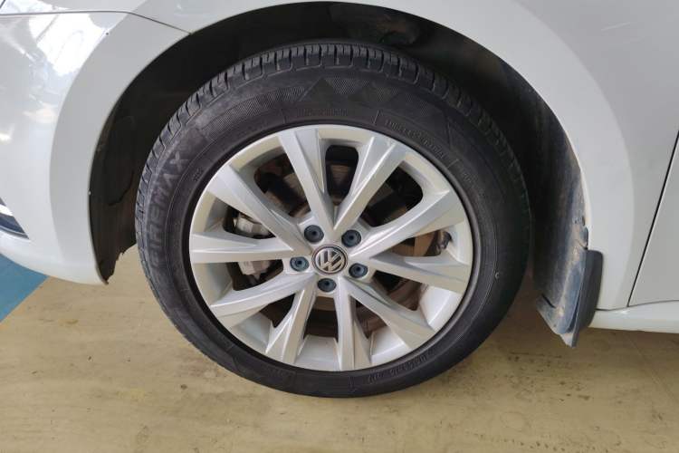 Used Volkswagen Lavida 2017 1.6L Automatic Comfort Edition