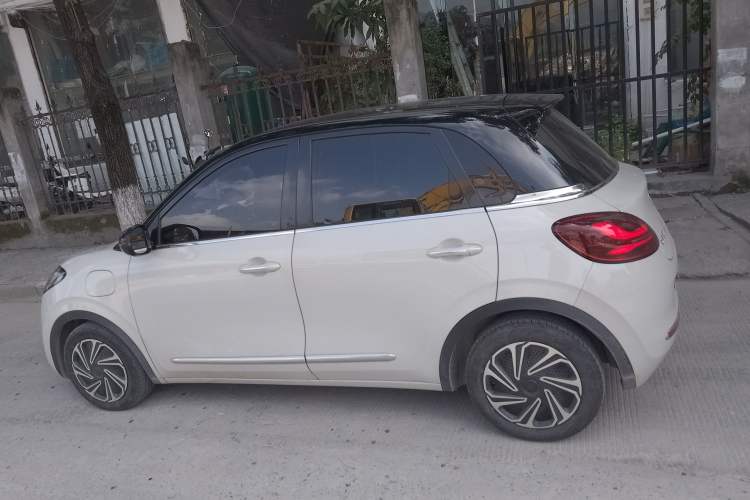 Used Wuling Bingo 2023 333 km Lingxi Connected+ Version
