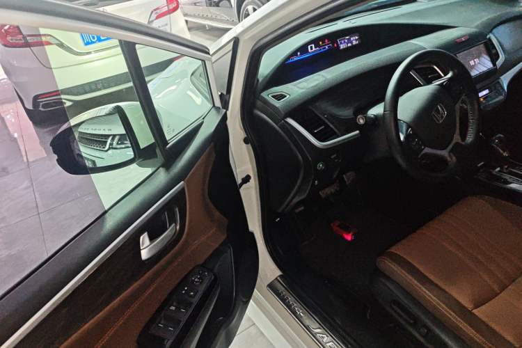 Used Honda Jade 2017 210 TURBO CVT Luxury Edition 5 Seats
