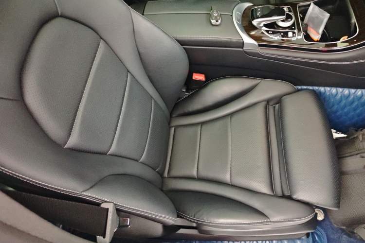 Used Mercedes-Benz GLC 2018 Facelifted GLC 260 4MATIC Dynamic Edition
