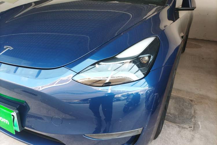 Used Tesla Model Y 2021 Long-Range All-Wheel-Drive Version 3D7
