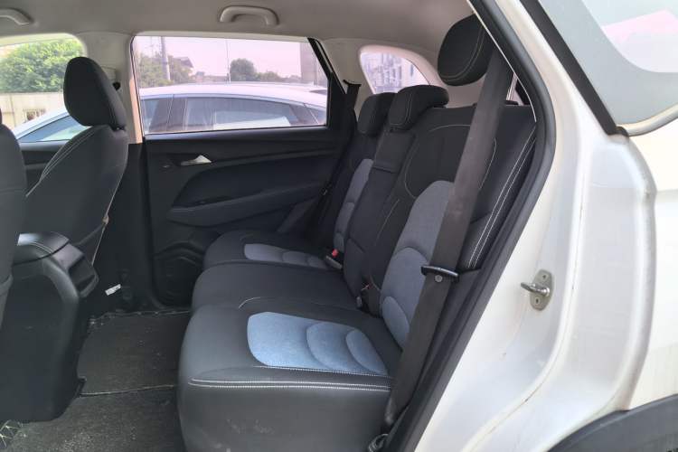 Used Baojun 530 2018 1.5T Manual Elite Version China V