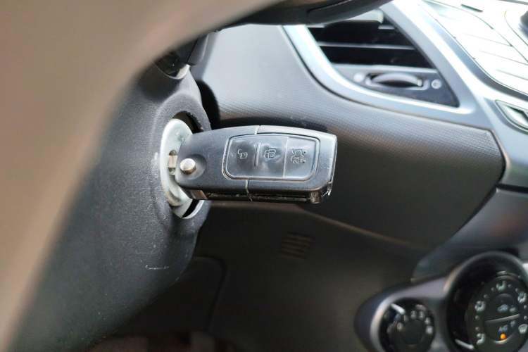 Used Ford Fiesta 2013 Hatchback 1.5L Automatic Fashion Edition
