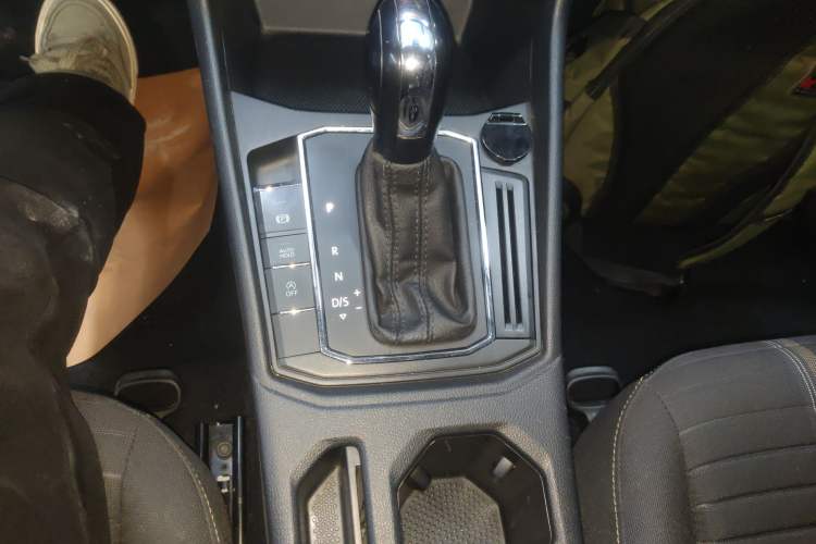 Used Volkswagen Lavida 2022 1.5L Automatic Vision Edition
