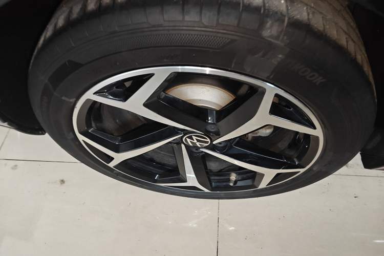 Used Volkswagen Magotan 2023 2 Million Units Commemorative Edition 330TSI DSG Luxury Version
