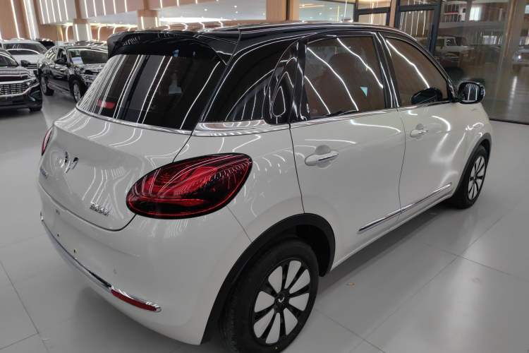 Used Wuling Bingo 2024 333 km Enjoyment Version

