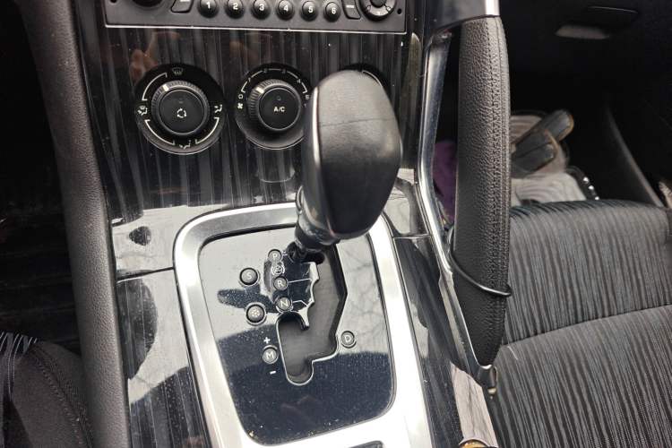 Used Peugeot 3008 2013 2.0L Automatic Classic Edition