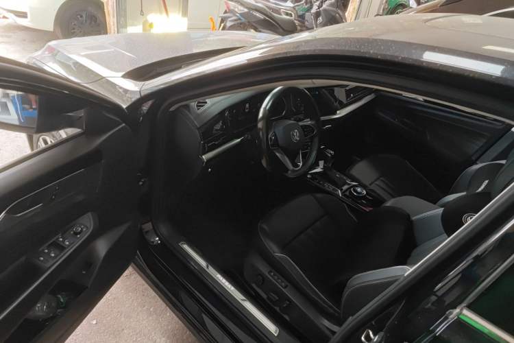 Used Volkswagen Passat 2024 380TSI Luxury Edition