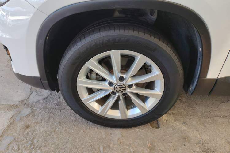 Used Volkswagen Tiguan 2016 280TSI Automatic Two-Wheel-Drive Silk Road Style Edition