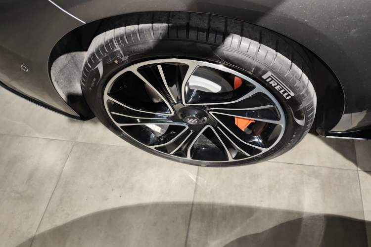 Used  L7 2022 Pro Model
