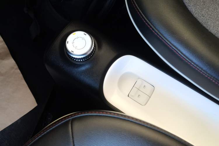 Used Wuling Hongguang MINIEV 2022 GAMEBOY 200km Gaming Edition with Lithium Iron Phosphate