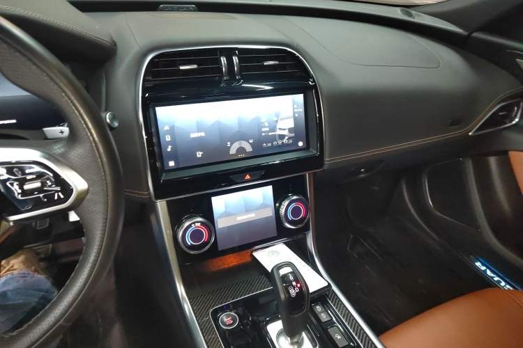 Used Jaguar XEL 2024 2.0T 250 PS R-DYNAMIC S Ebony Black Sport Edition
