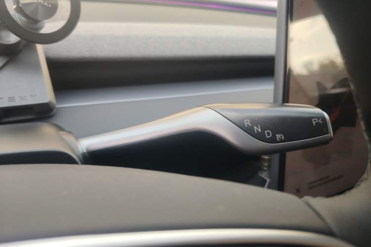 Used Tesla Model 3 2025 Rear-Wheel-Drive Version