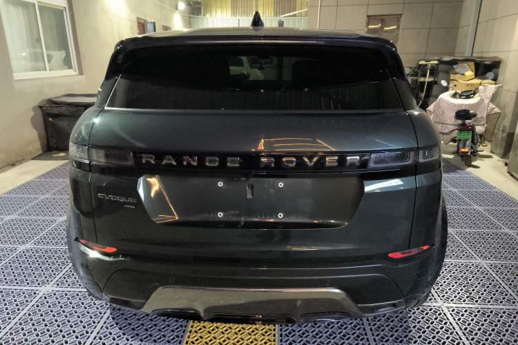 Used Land Rover Range Rover Evoque 2021 Range Rover Velar L 249PS R-Dynamic First Edition
