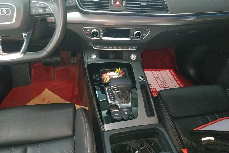 Used Audi Q5L 2022 40T Luxury Dynamic Model
