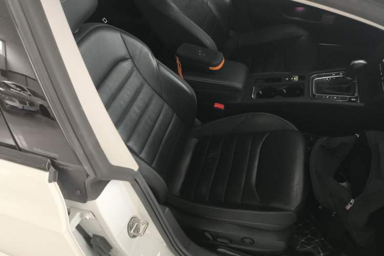 Used Volkswagen FAW-Volkswagen CC 2021 380TSI Striking Edition
