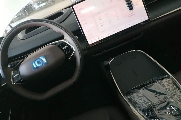 Used  A07 2025 Range-Extended "Truly Delicious" 140 Elite Version
