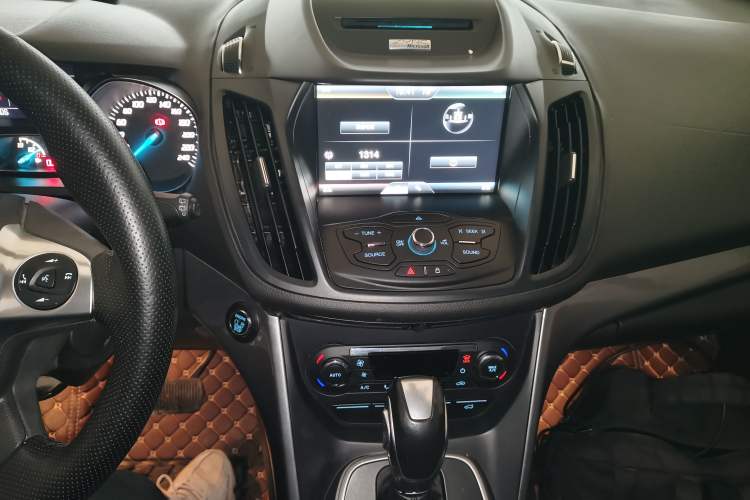 Used Ford Kuga 2015 1.5L GTDi Four-Wheel-Drive Elite Model
