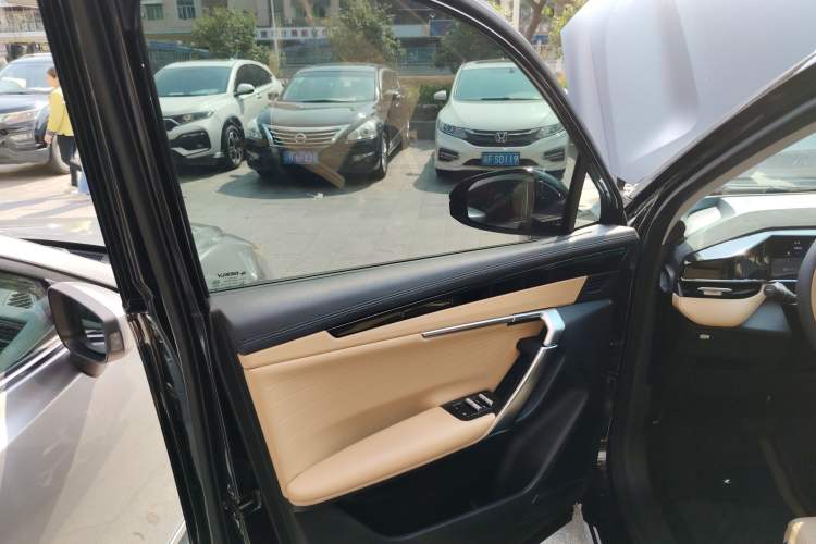 Used Geely Auto FX11 2023 1.5TD DCT Prestige Edition
