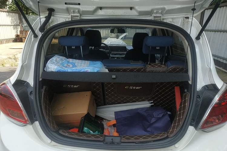 Used Oshan Benni E-Star 2022 Qingxin Edition Colorful Model Lithium Iron Phosphate
