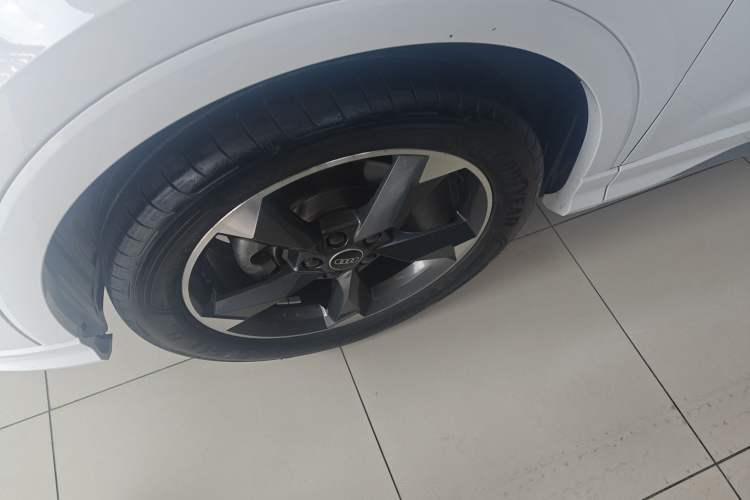 Used Audi Q3 2023 35 TFSI Fashion Dynamic Model (1.5T)
