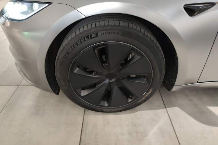 Used Tesla Model 3 2023 Rear-Wheel-Drive Version