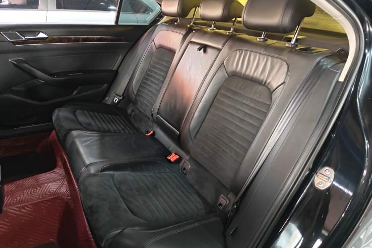 Used Volkswagen Magotan 2018 330TSI DSG Luxury Model