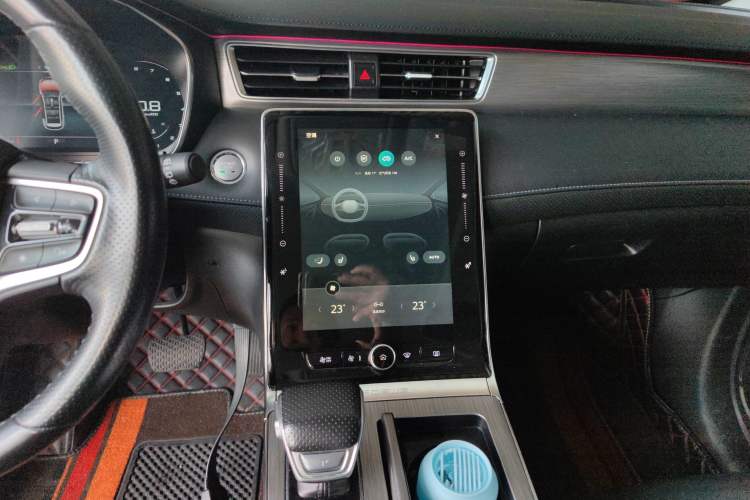 Used Roewe RX5 2020 PLUS 300TGI Automatic Ali National Trend Flagship Edition
