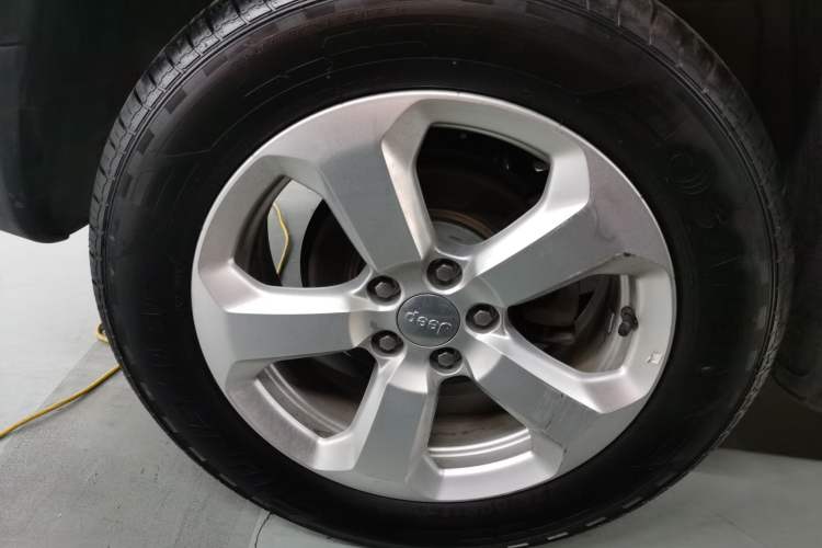 Used  Compass 2017 200T Automatic Family Edition
